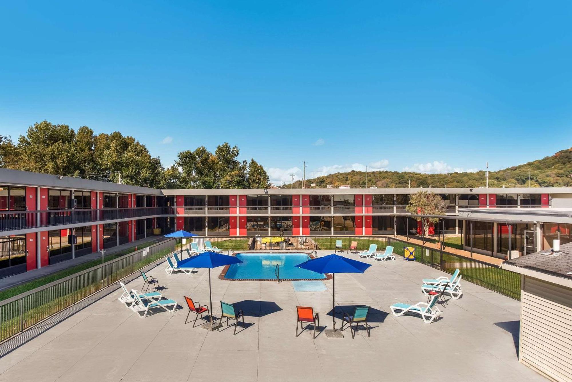 Econo Lodge Cave City Exteriör bild